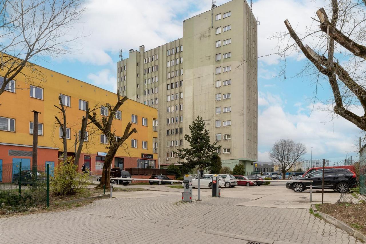 Lagiewniki Sanctuary One Bedroom Apartment By Renters Krakow Exterior photo