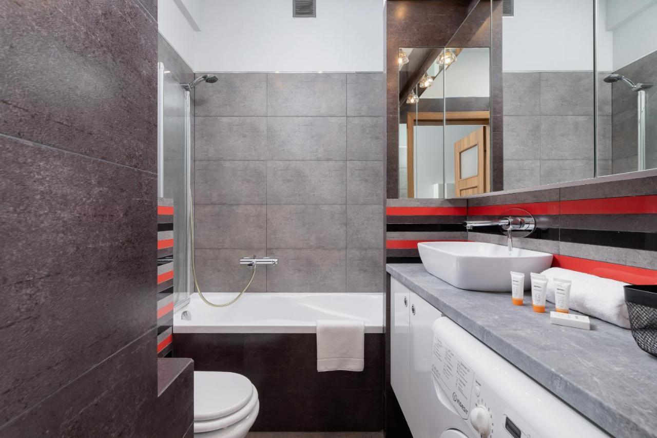 Lagiewniki Sanctuary One Bedroom Apartment By Renters Krakow Exterior photo